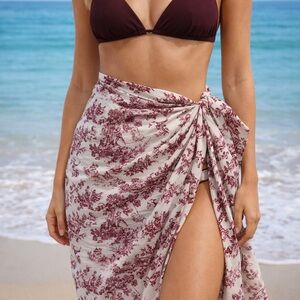 Multifunctional Toile de Jouy Print Swim Sarong Pareo Wrap 70”x 45”